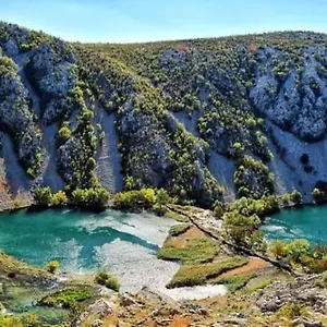 Camping Dolovi
